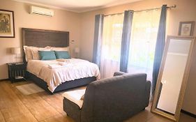 Green Grove Villa